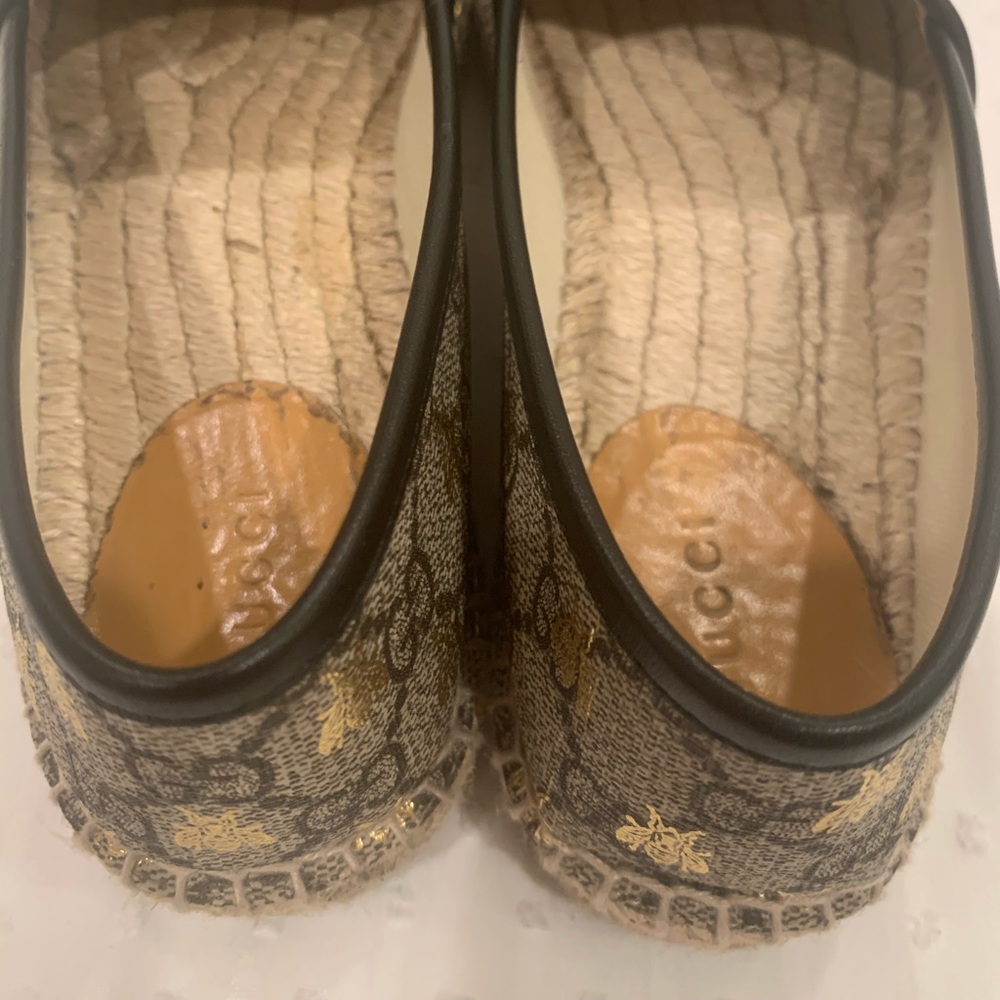 Authentic Gucci Monogram Bumblebee Espadrille Fla… - image 2